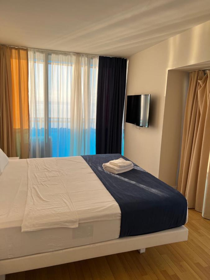 The Best Beach Aparthotel Orbi City Батуми Екстериор снимка