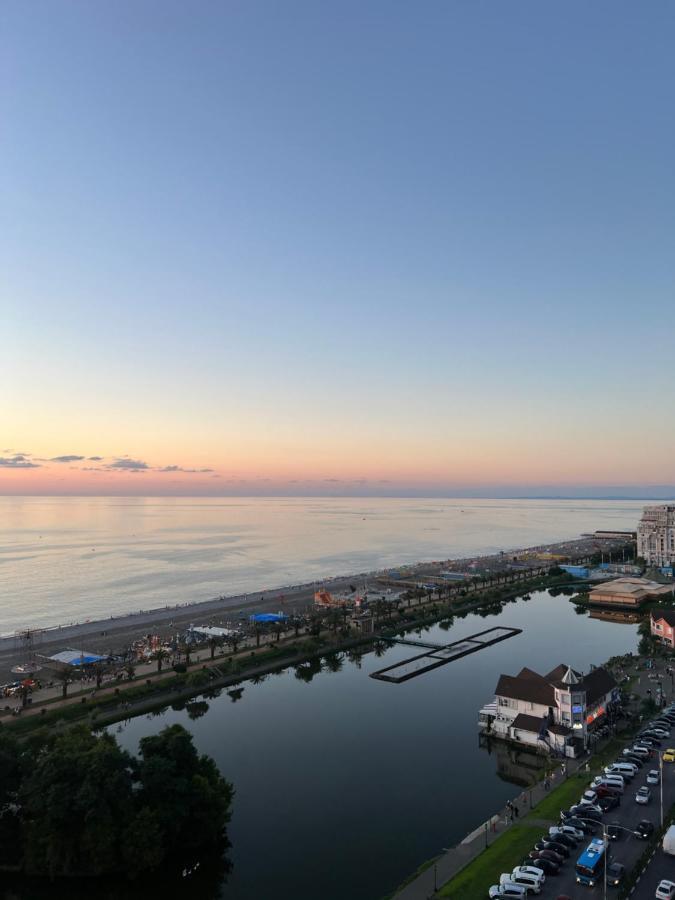 The Best Beach Aparthotel Orbi City Батуми Екстериор снимка