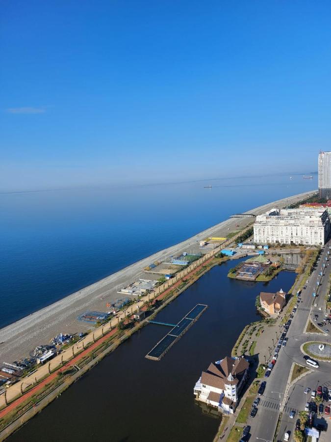 The Best Beach Aparthotel Orbi City Батуми Екстериор снимка